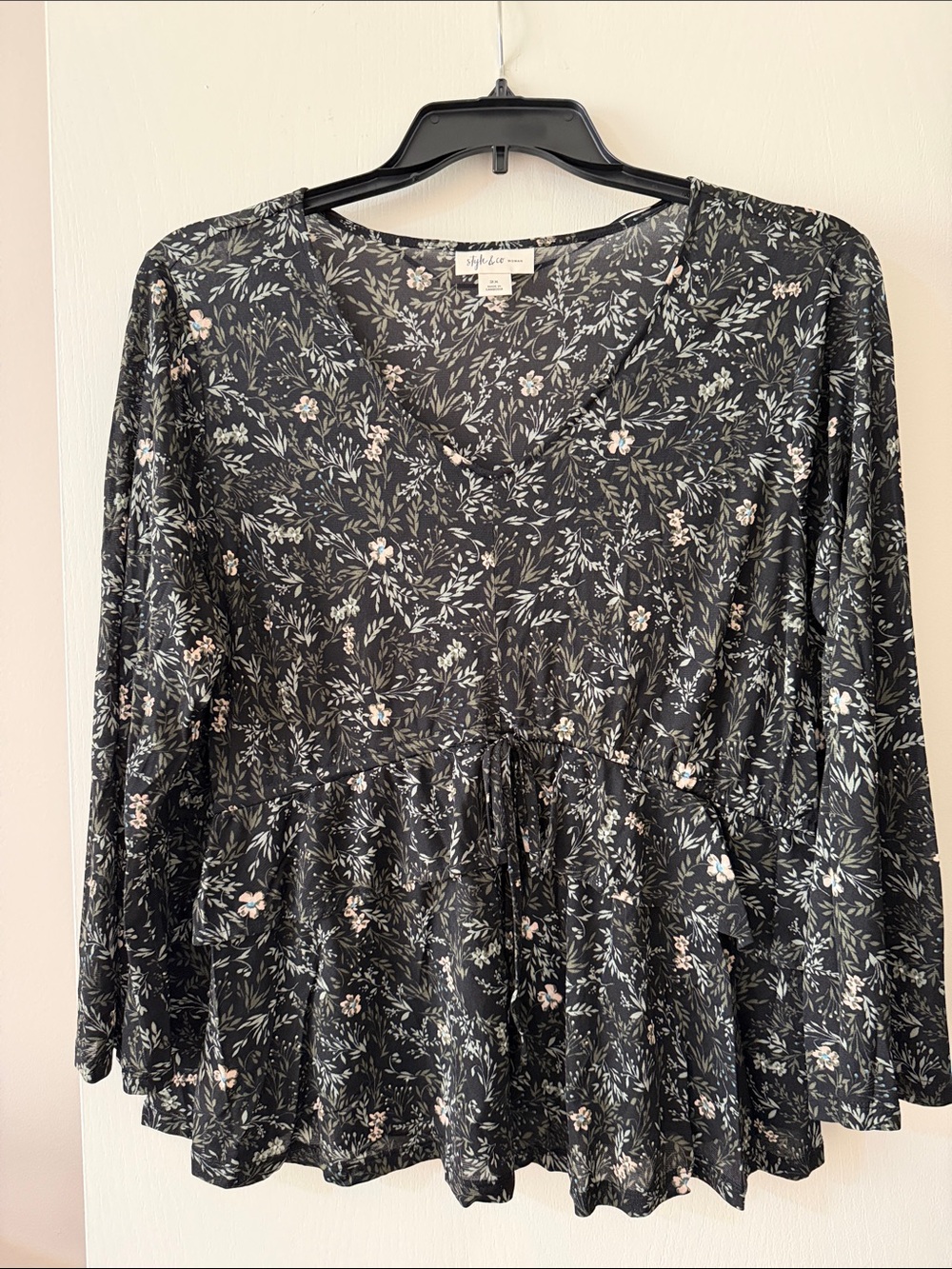 Style & Co. Black Floral V-Neck Drawstring Peplum Tunic